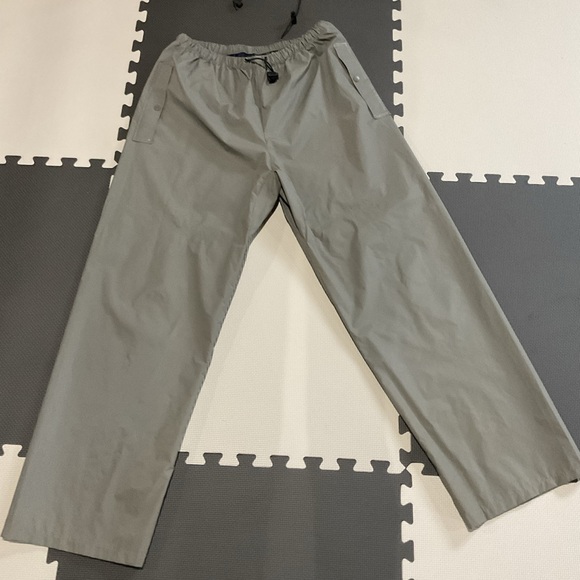 SOLD. Wetskins Adult Fresh Water Waterproof Hooded Rain Jacket and Pants  Size L - Picture 2 of 11